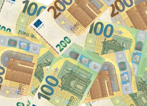 Введены в обращение банкноты номиналом 100 и 200 евро второй серии – серии «Европа»